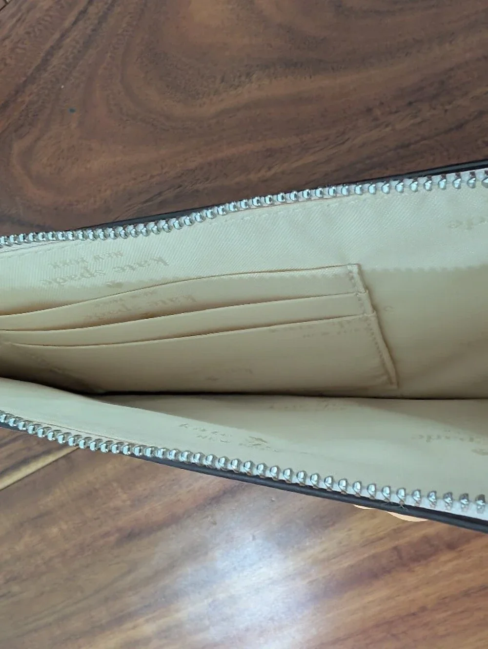 kate spade item wristlet